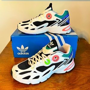 ADIDAS Women’s Astir Shoes